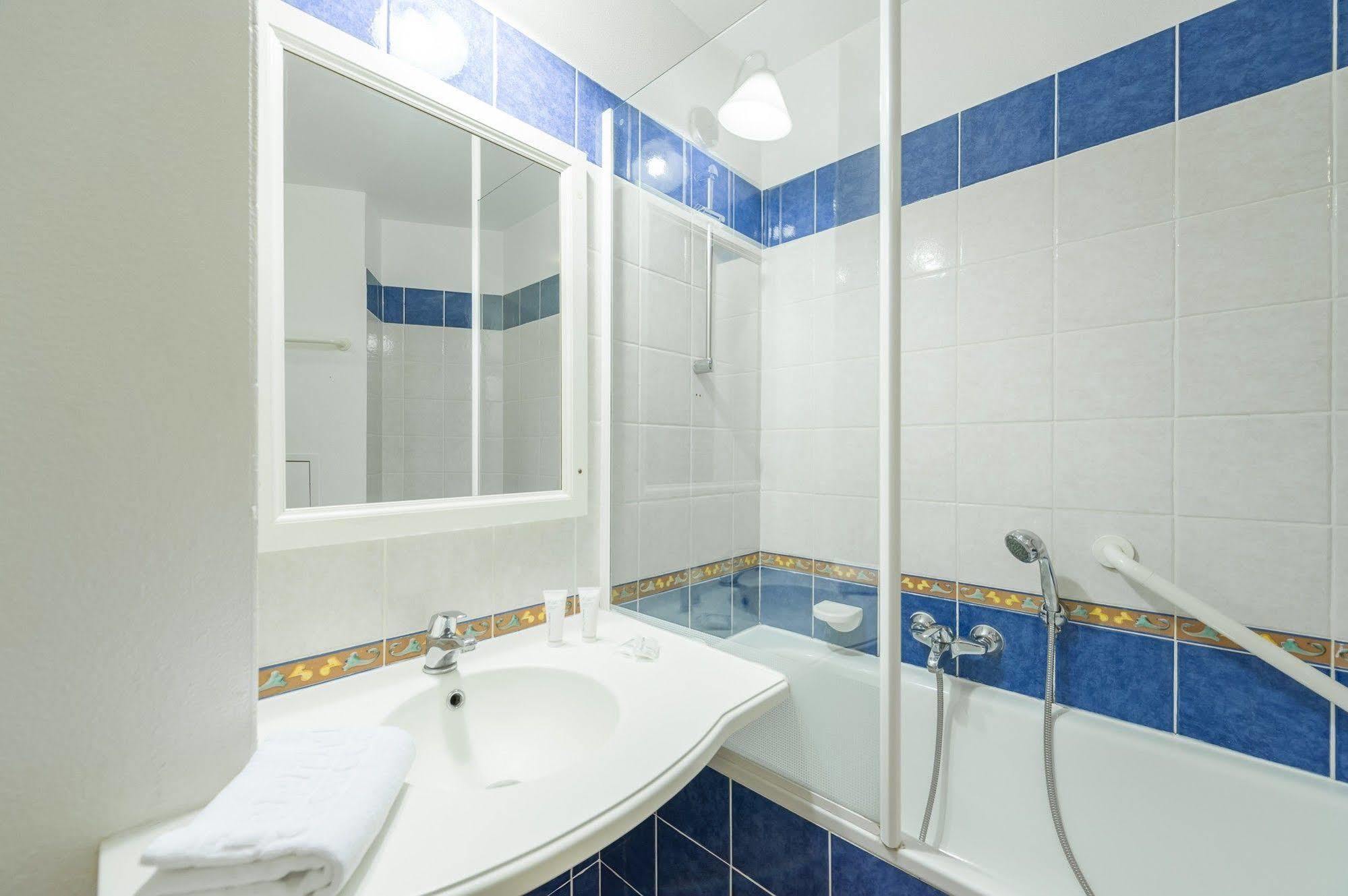 Les Rivages - Appartement Vue Mer Imprenable-Piscine Six-Fours-les-Plages Bagian luar foto